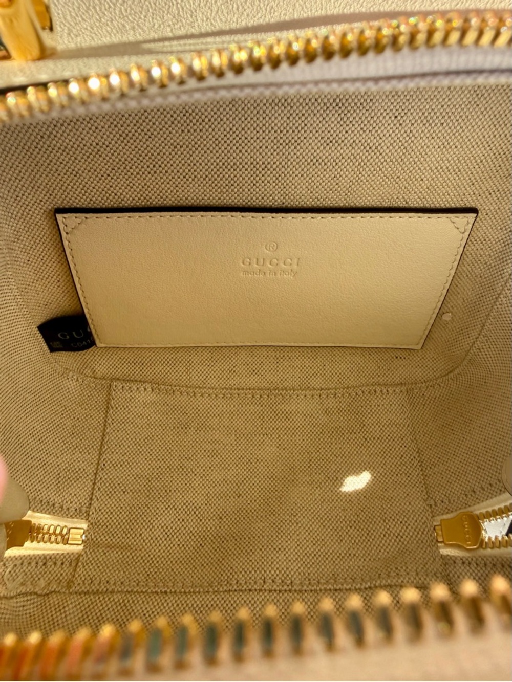 Gucci Top Handle Leather Crossbody Bag - Picture 6 of 7